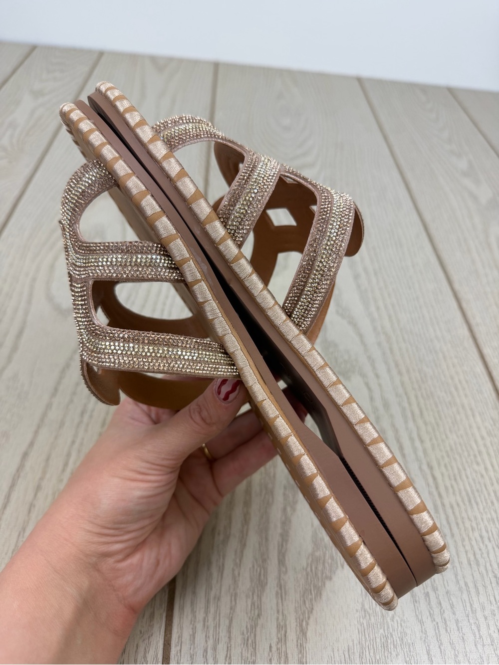 Jessica Simpson Womens Bria Rhinestone Embellished Slide Sandal 8M Champagne $79 - Picture 5 of 8